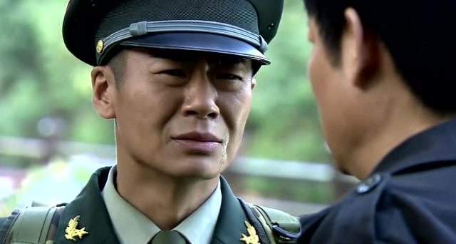 王艳兵挽留父亲回家,哭的像个孩子