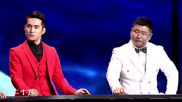 文松上演赌王争霸赛,发牌小哥"贱样"堪比文松,全程笑声不断!