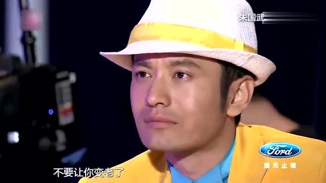流浪歌手为患癌症的爸爸唱《父亲》,台下观众哭红了眼