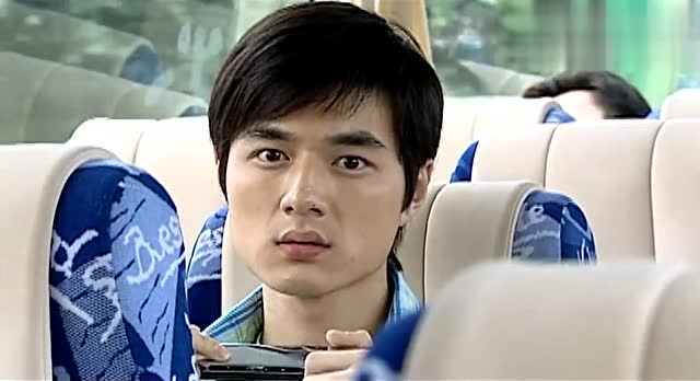 火力少年王:李非和米莉,一起回家!这一幕好甜蜜啊!