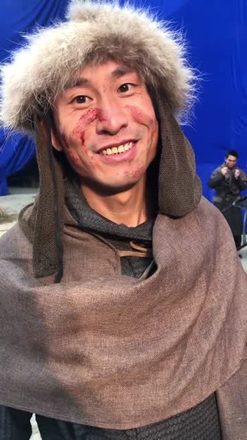 群演跑了十年的龙套,现在成特约演员,一天3000!