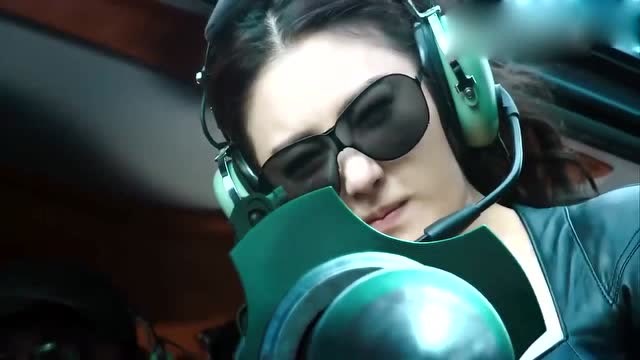 为了猎杀美人鱼,李若兰把直升机都开来了,不达目的不罢休