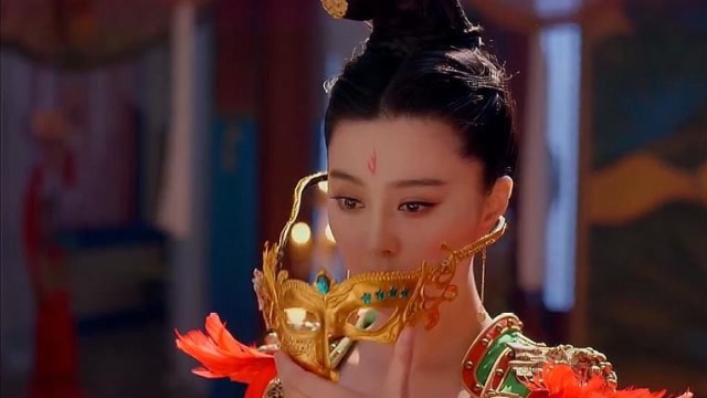 武媚娘传奇:宫女跳兰陵王入阵曲,陛下错把她当成媚娘!