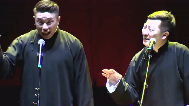 德云社:烧饼模仿北京南城老北京大爷,从衣服到口音样样细致!