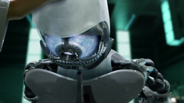 女博士经过检查,发现不可思议的事情,机器人桑尼真的是独一无二的