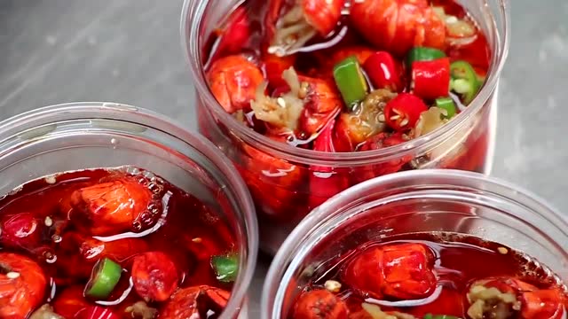 又来小厨爆款单品捞汁虾球的做法介绍