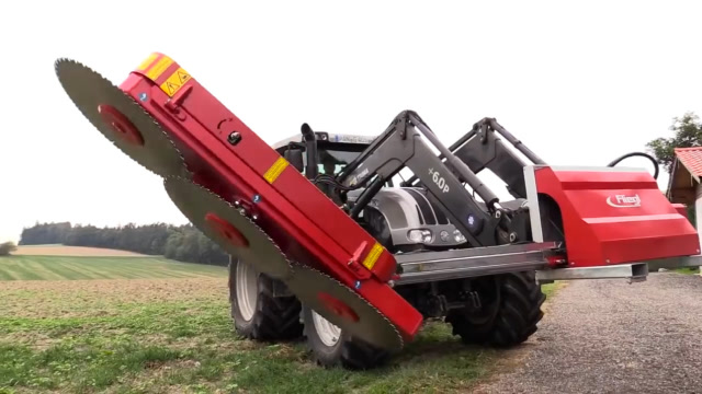 德国发明霸气开荒机,所到之处"一片荒凉",农民们爱不释手