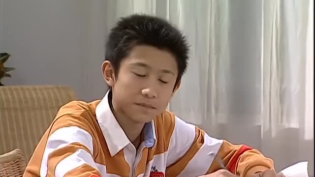 小雪为打扰刘星学习,竟放歌打扰他,气坏刘星!