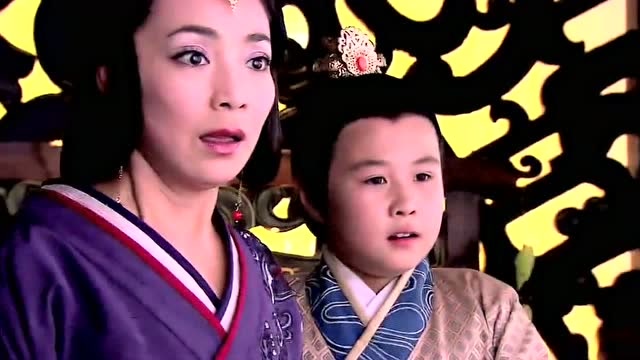 薄姬知道宫廷险恶,宁愿自毁面容,让皇后成全他带儿子去封地