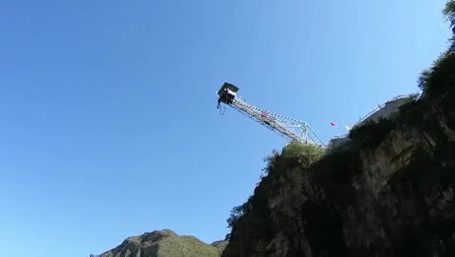 保定野三坡最高的蹦极,62米,你敢来挑战一下吗?