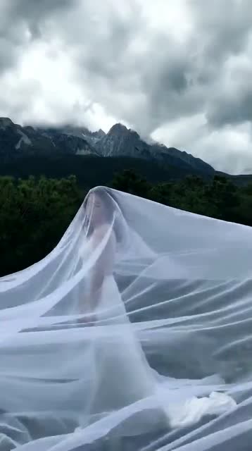 婚纱特效,这种若隐若现的感觉真的很美,拍出的效果棒!