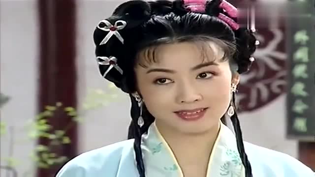 黄梅戏电影《龙凤奇缘》,男扮女装混进钱府,钱老爷都看呆了