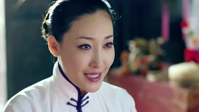 何辅堂本想劫个财,万万没想到却劫到个老婆,小眼睛顿时有神了