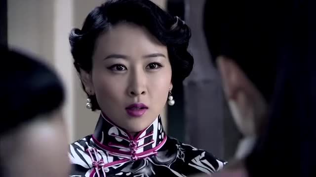 苍狼:美女穿旗袍解决鬼子,果然是身手干脆,难怪被看上