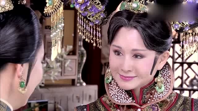 大福晋嘴上答应老祖宗照顾格格,最后听信谣言逼死格格,痛哭忏悔