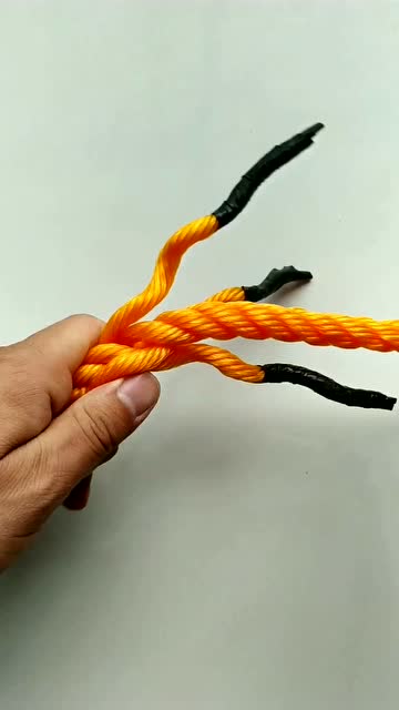 三股绳插结的打结方法