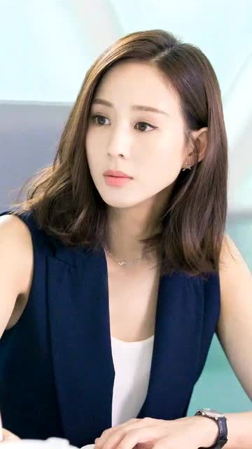 头小脸小的女星,真的很上镜,头围比例可能才是张钧甯的显瘦法宝