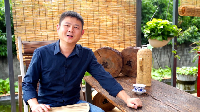 火哥与你一起回味"扛在肩上"的味道,详解成都担担面的制作关键