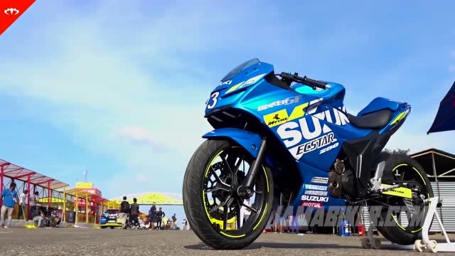 铃木 gixxer sf 250 赛道版展示
