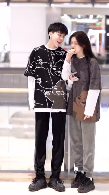 "只有双向的奔赴才有意义"马总和大牛街拍