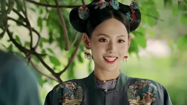 张嘉倪的清宫装太好看了,一颦一笑皆是温婉知性!
