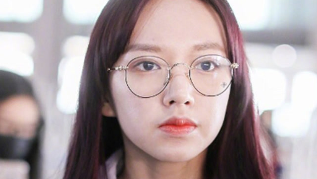 没刘海的程潇发际线惊人 露出额头被劝植发