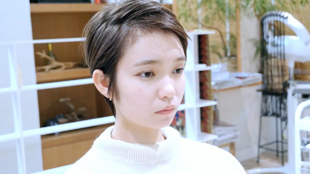 妹子嫌波波头短发千篇一律想突破,发型师直接剪超短,完全不一样