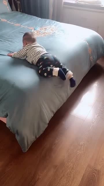 小孩子这下床我这心里提心吊胆的