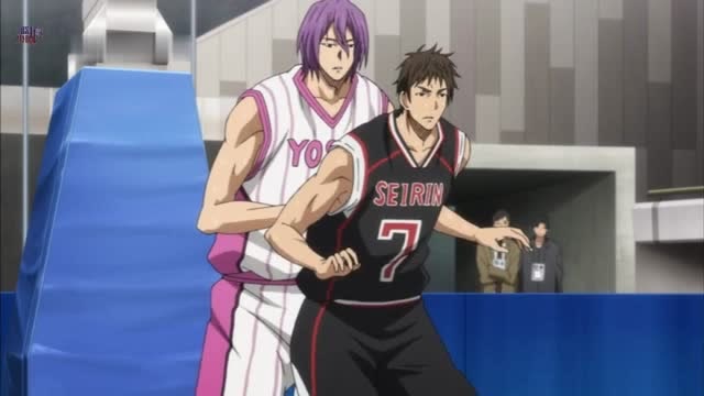 黑子的篮球:冰室辰的"阳炎投篮"花式假动作,青峰都赞叹有加