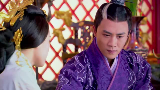 皇后凤体欠安,经太傅把脉,又有喜啦?