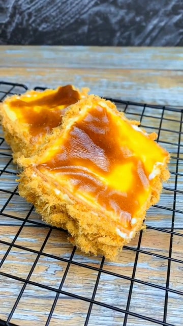 简单好吃颜值又高的芝士肉松蛋糕,学起来吧!