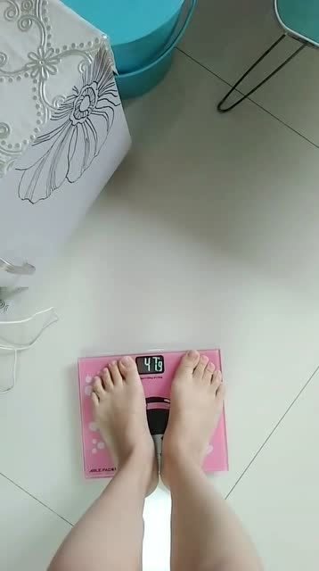 广西表妹 秤坏了吧,你两个猪蹄就得47公斤