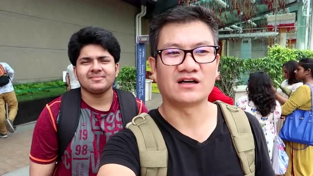 中国小哥和印度学生逛印度高种姓人商场 看印度人如何看待中国?