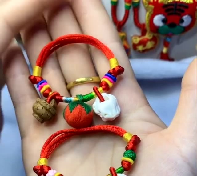 手工缝的朱砂包,小姐姐手把手教你,超级简单易会!