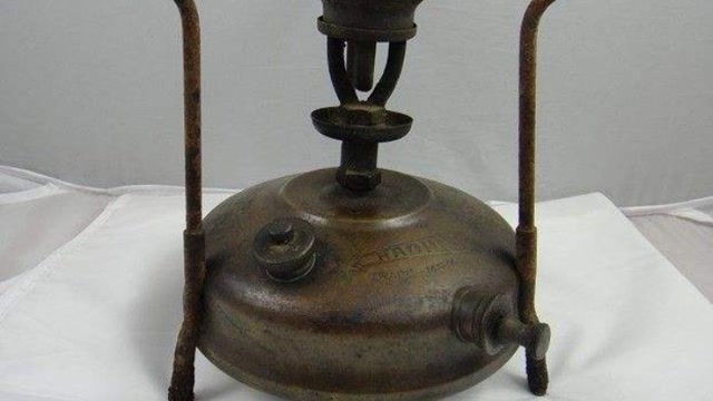 二战时期军用汽油炉,只有饭盒大小