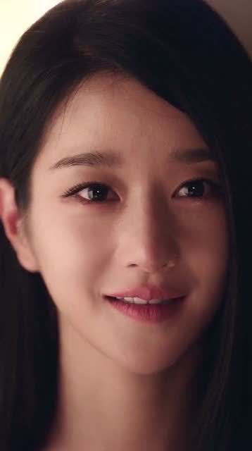 徐睿知这笑的眼睛眯起来也太太好看了太可爱了吧