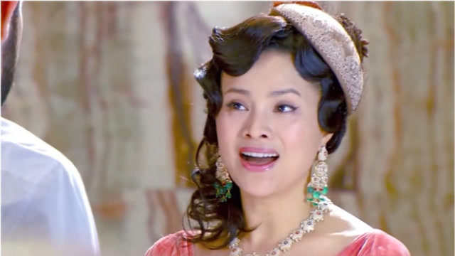 《烽火佳人》第35集:绍峰对芸姑所为不解,问红羽小白鸽的江湖手段