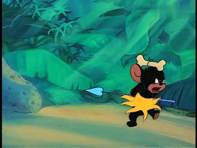 猫和老鼠:杰瑞学着野人模样,汤姆信以为真,被吓进了大锅里