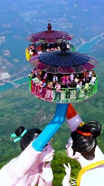 飞天之吻,真的是一个敢建,一个敢玩 重庆飞天之吻!一起看看吧!