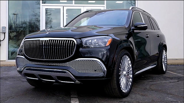 500万的2021款奔驰迈巴赫gls600,奢华不输库里南,太霸气了!