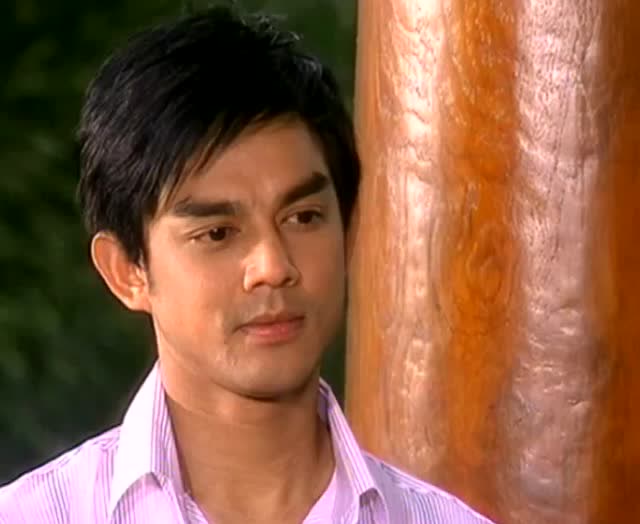 麻雀变凤凰:宝儿把布儿谈恋爱的事情告诉伊特