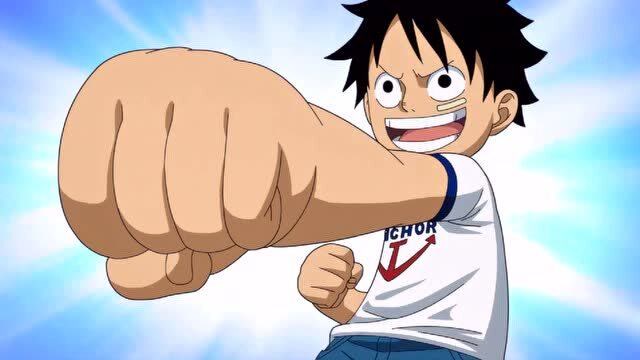 路飞炫耀自己的拳头有多强,香克斯丝毫不在意:是吗?