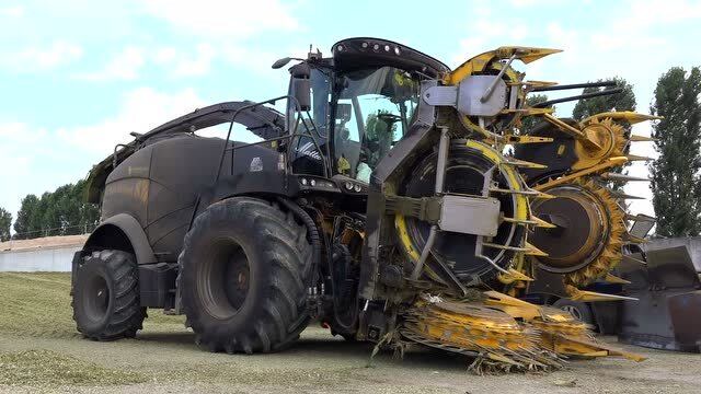 纽荷兰fr 920 青贮机