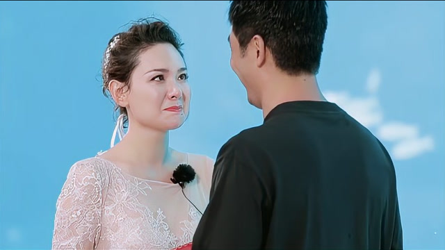 郭晓东给程莉莎求婚惊喜,结果被程莉莎的一番话感动,不争气地落泪!