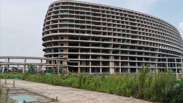 合肥机场附近烂尾的五星级酒店,名企接手后依然烂尾,太可惜了