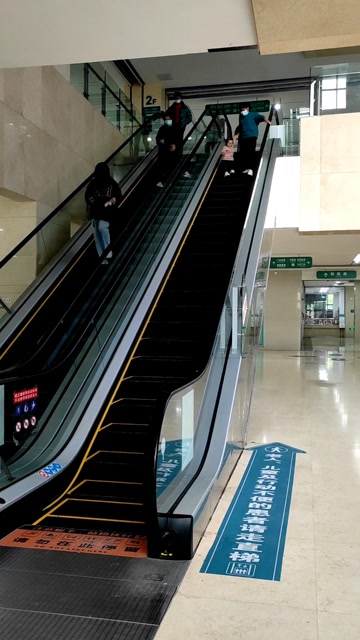 建议萧县人民医院电梯中午开启