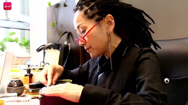 玉雕大师马金萍巧手玉匠如琢如磨