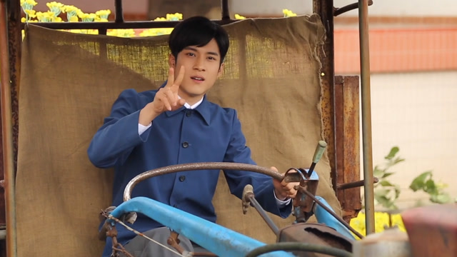 《重返20岁》韩东君特辑:开拖拉机打太极!全能boy了解下