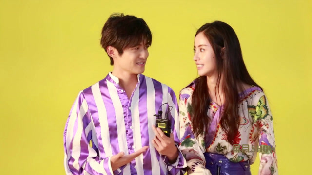 毛晓慧佟梦实拍照感觉很nice对彼此的兴趣爱好也了如指掌