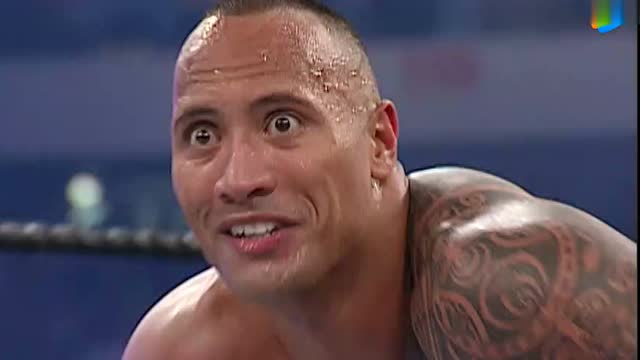 年轻时期的巨石强森对战巅峰时期的战神高柏